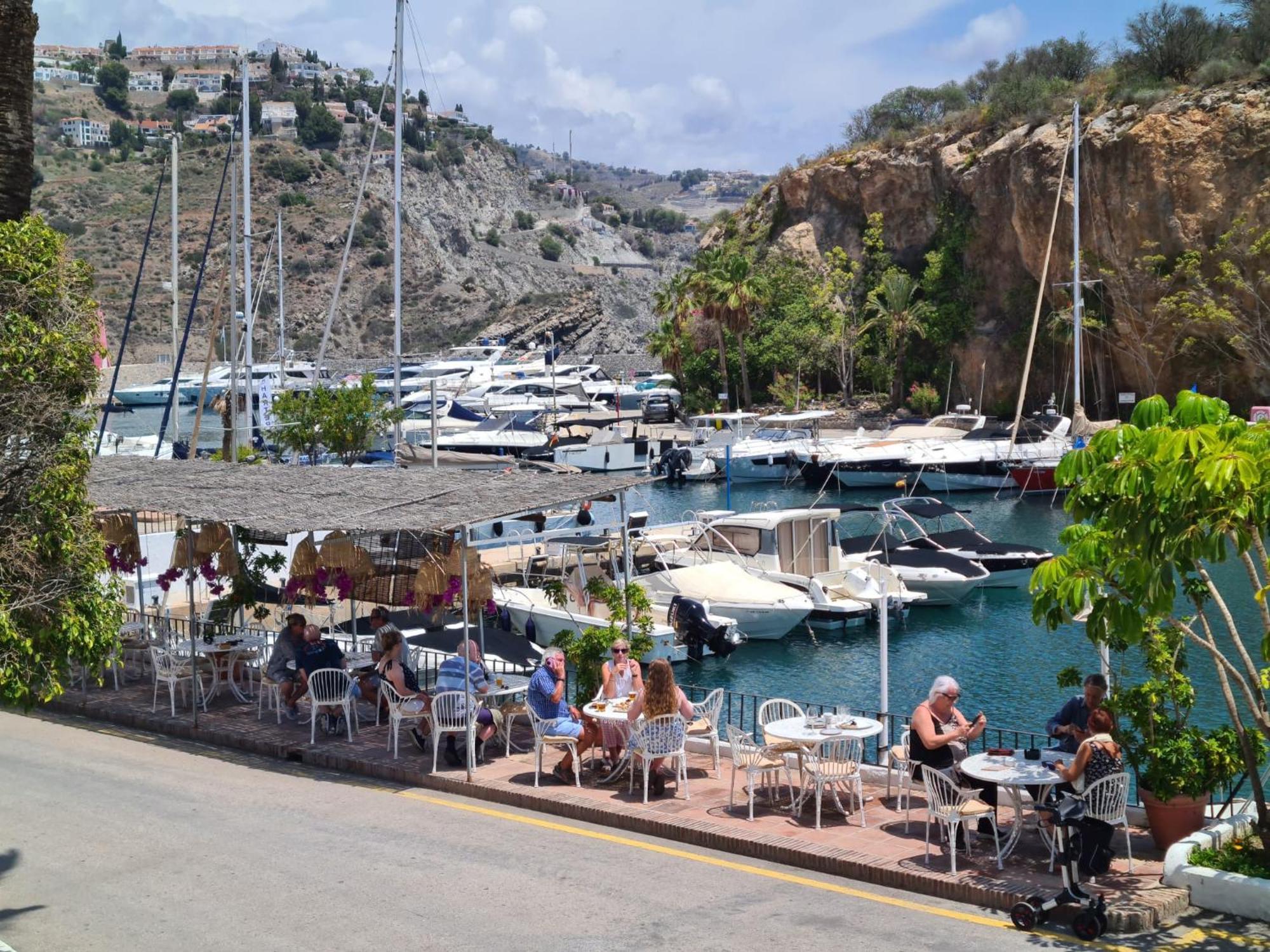 Appartamento Sunny Getaway La Herradura  Esterno foto